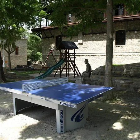 Casa Forestal 3* アインサ